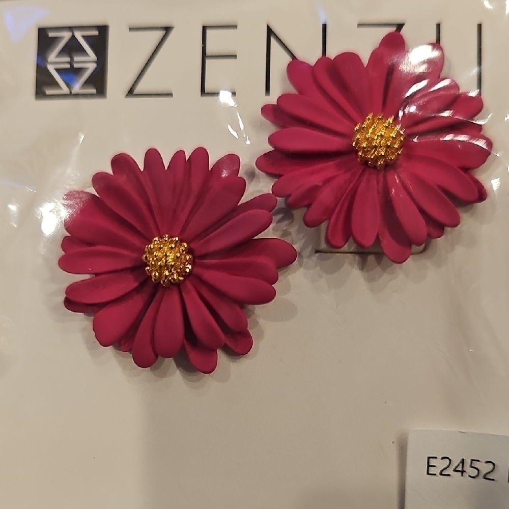 Zenzi Pink and Blue Flower Earrings - Picture 3 of 3